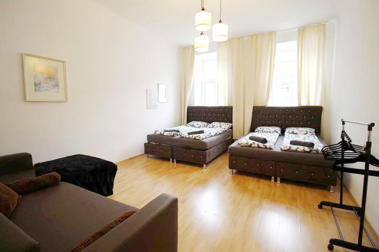 Comfortable Rooms Near Schonbrunn Palace فيينا المظهر الخارجي الصورة