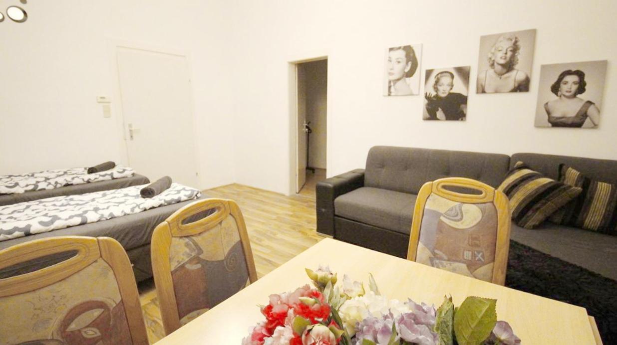 Comfortable Rooms Near Schonbrunn Palace فيينا المظهر الخارجي الصورة